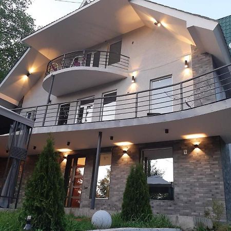 Green Villa Tsaghveri Bagian luar foto